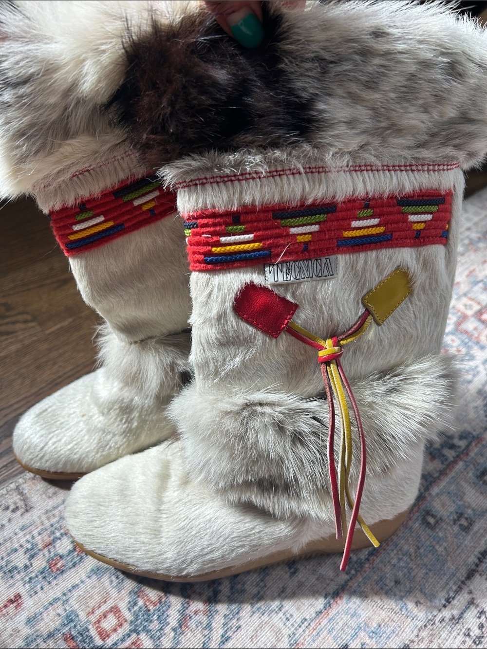 Vintage Tecnica Fur Après Ski Boots EU 36 Made in Italy Embroidered